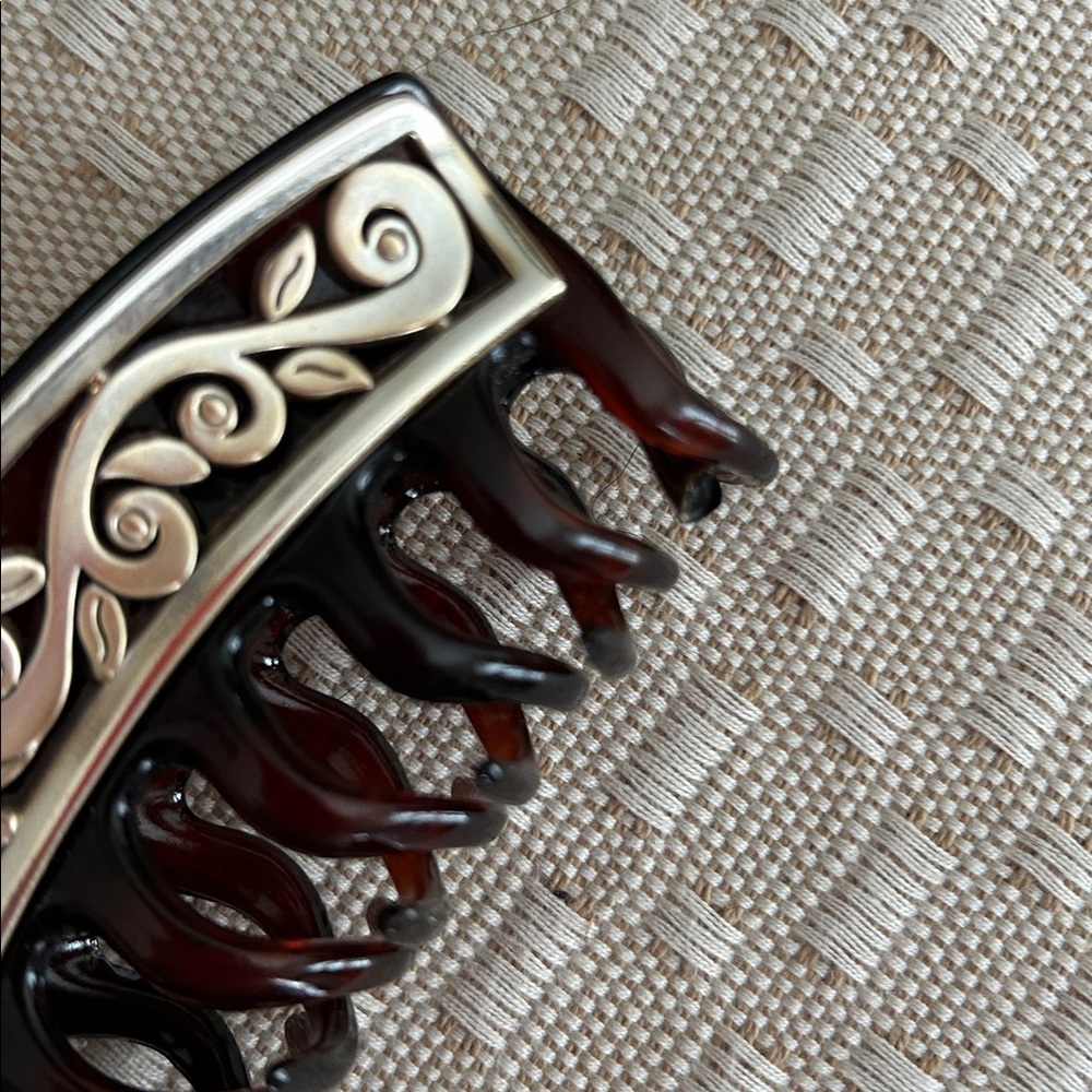Brighton Hair Claw Clip - Picture 4 of 5